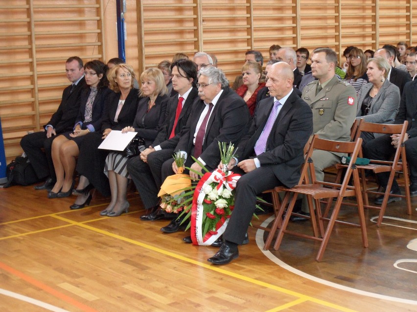 Zespół Szkół Techniczno-Usługowych im. Jana Pawła II w...