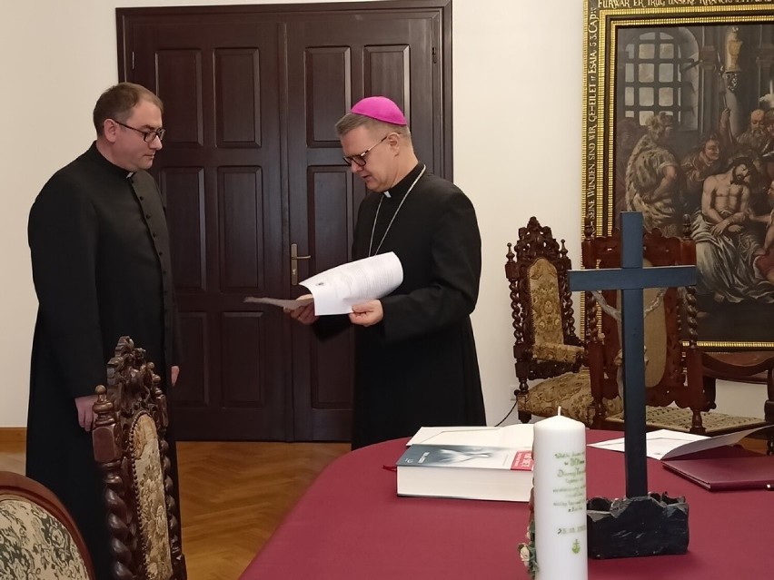Proboszczem nowej parafii biskup Wiesław Śmigiel mianował...