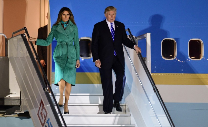 Amerykańska Pierwsza Dama Melania Trump wraz z córką Ivanką...