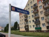 Tablica z nazwą ulicy Alejnika wróciła na stare miejsce w Inowrocławiu [nowe informacje]