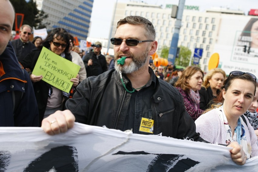 Strajk nauczycieli, Warszawa. Kolejna demonstracja na...