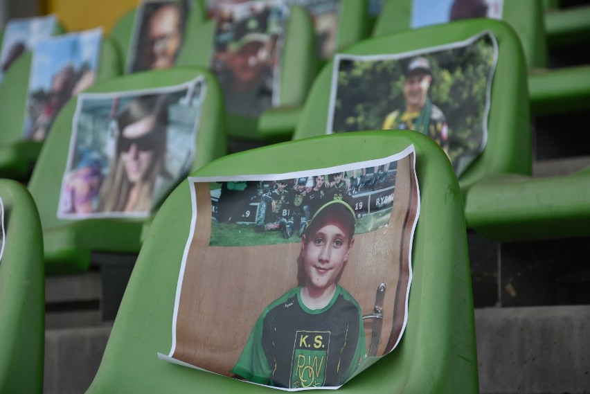 Kibice ROW Rybnik "siedzieli" na stadionie. Inni dopingowali z Wiśniowca!