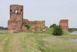 Ruiny zamku w Kole. Miasto nabyło kolejne działki 