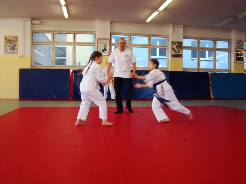 Sukcesy rawskich karateków [FOTO]