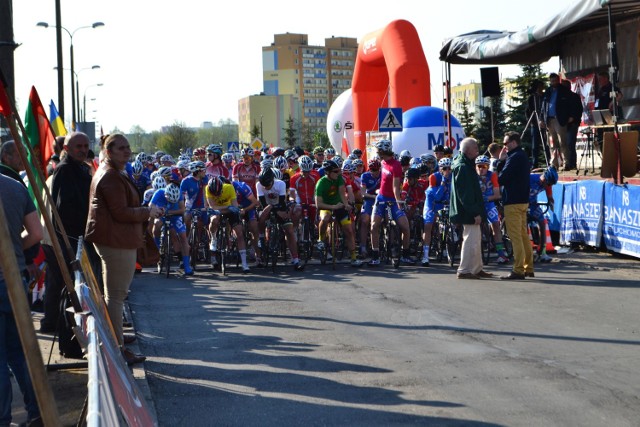 Kolarze walczyli o Puchar Prezydenta Grudziądza. Wygrał Niemiec, dwóch Polaków na podium [wideo]