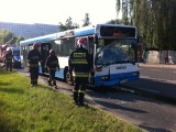 Wypadek autobusów w Rybniku na ul. Budowlanych. Utrudnienia na drodze