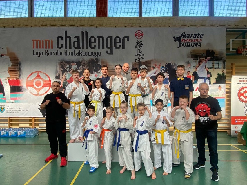 Turniej Mini Challenger Ligii Karate Kontaktowego, legniczanie wrócili z medalami