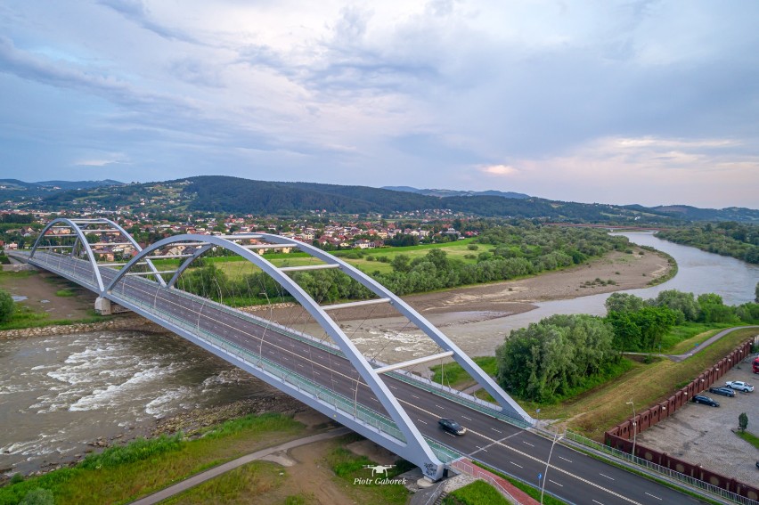 Nowy Sącz wita. Zobacz zdjęcia miasta z lotu ptaka