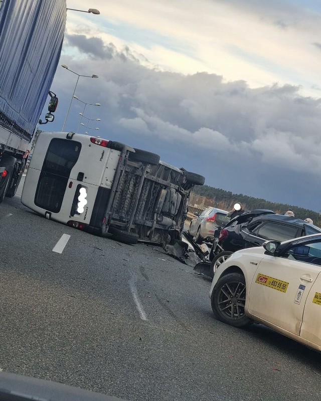 Wypadek na autostradowej obwodnicy Krakowa