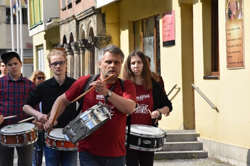 Parada perkusyjna Drum Battle w Legnicy [ZDJĘCIA]