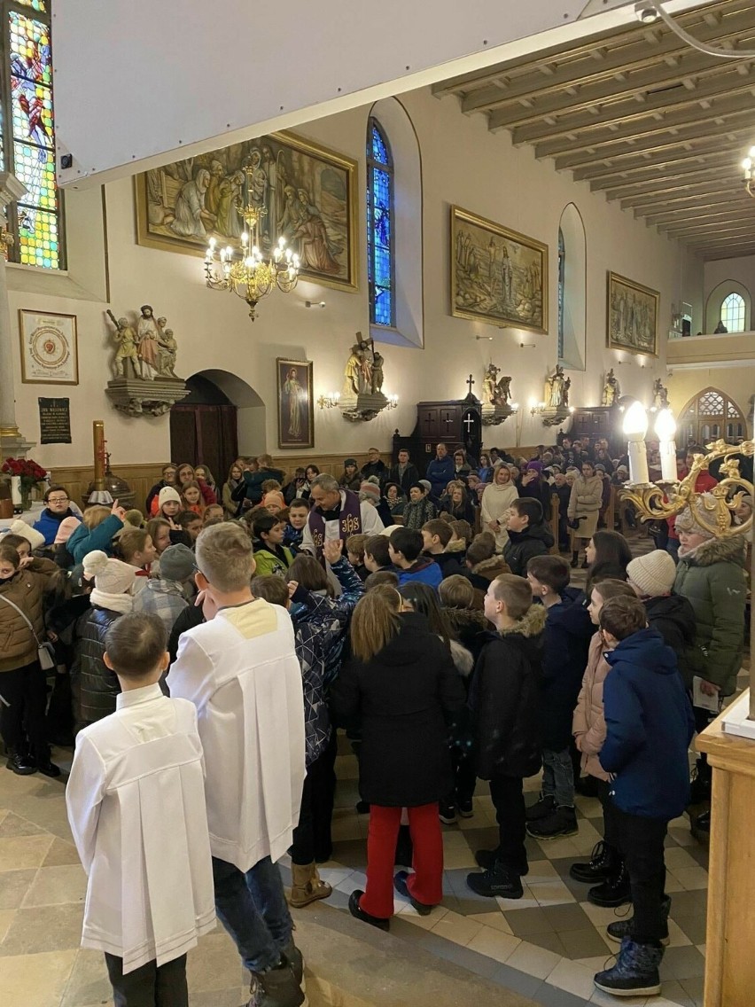Rekolekcje adwentowe w koneckiej parafii św. Mikołaja. Zobacz zdjęcia