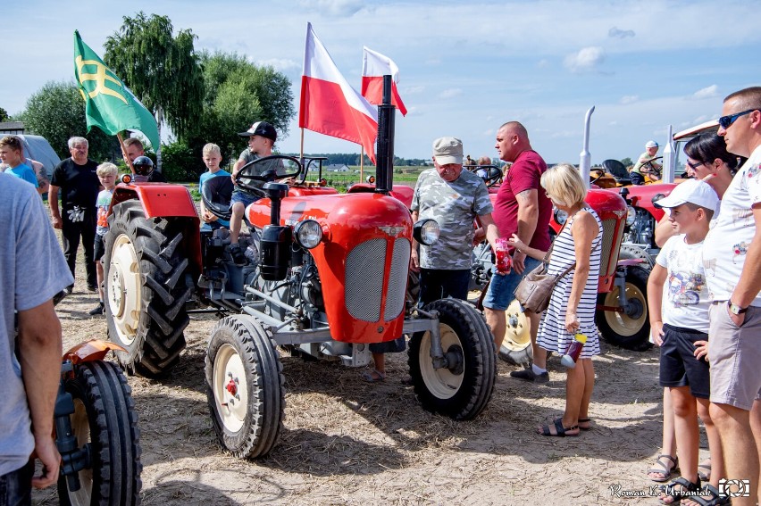 Zlot Starych Ciągników w Kucharach