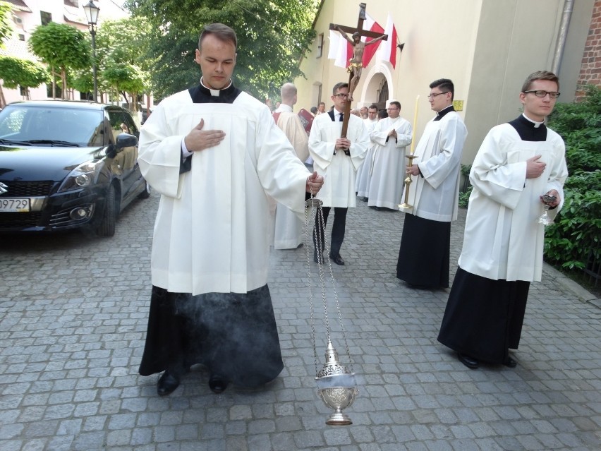 W diecezji zielonogórsko-gorzowskiej jest około 500...