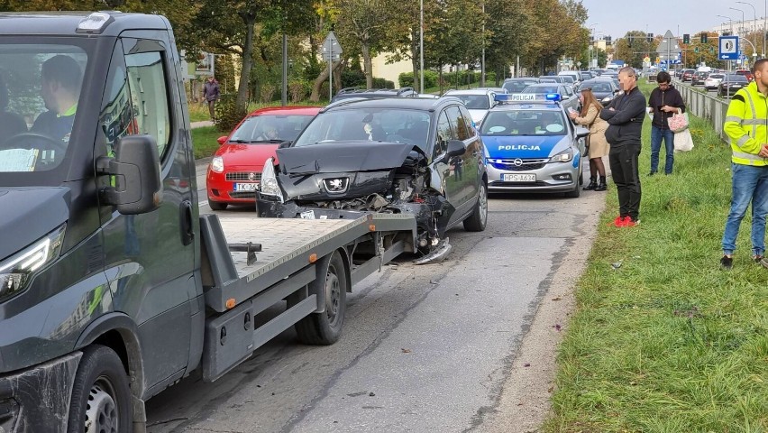 Wypadek na ulicy Warszawskiej w Kielcach. Są utrudnienia