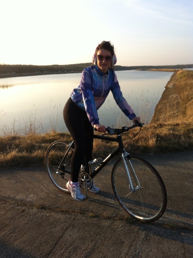 Ewelina Matusiak z regionem bełchatowskim jestem związana od dzieciństwa. Pochodzi z Zielęcina, a w samym Bełchatowie ma swoją drugą połowę, która zaraziła ją rowerową pasją.
