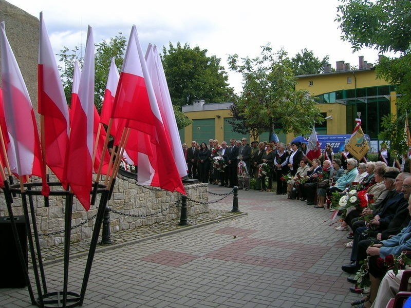 W przeddzień rocznicy napaści ZSRR na Polskę. Uroczystości przy Pomniku Sybiraka w Nowej Soli