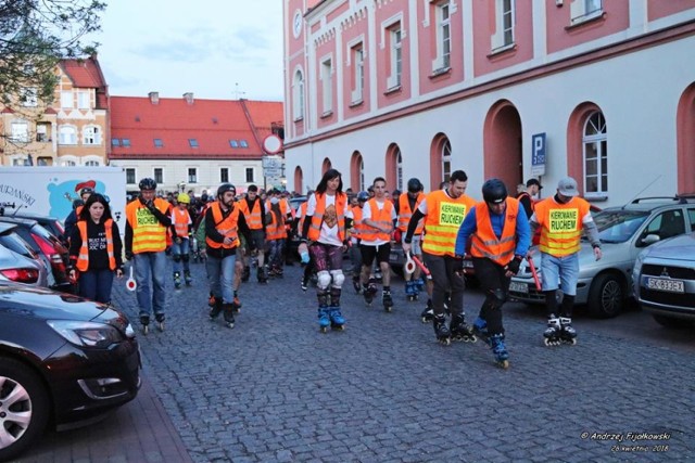 Night skating w Mikołowie: jeździli ulicami miasta