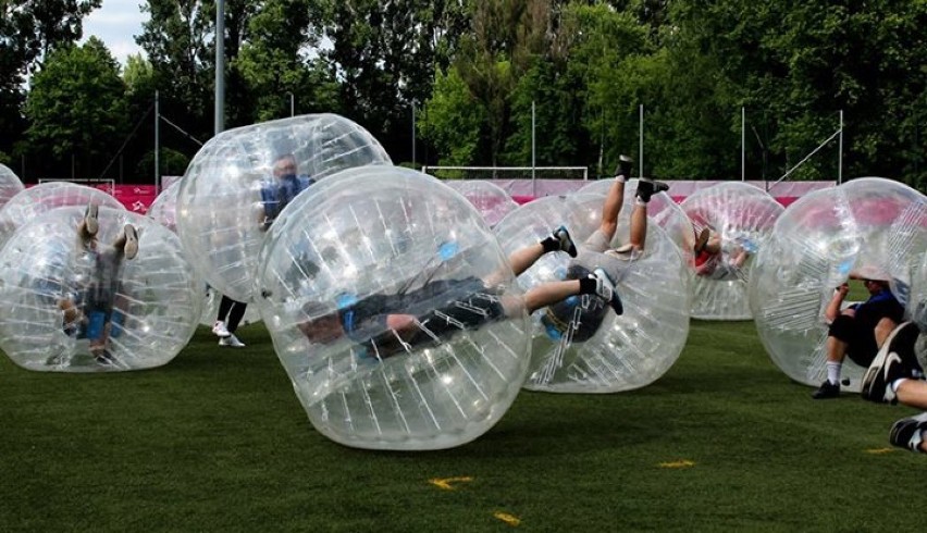 Wielki turniej Bubble Soccer na krakowskich Błoniach
