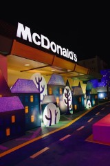 McDonald's na Retkini po przebudowie, czyli największa gra planszowa w Polsce. ZDJĘCIA
