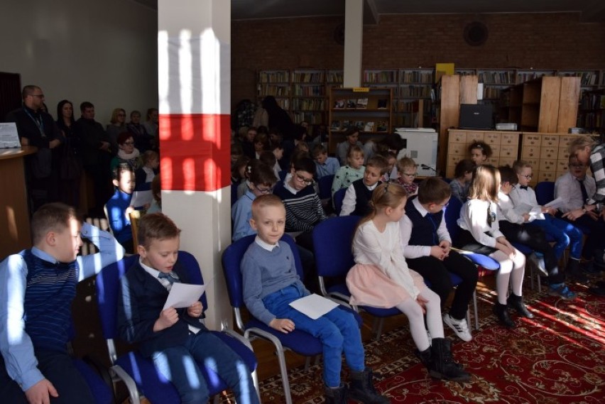 Pruszcz Gd.: Pierwszy dzień konkursowych zmagań dzieci w Konkursie Pięknego Czytania [ZDJĘCIA, WIDEO]
