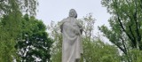 Odnowiono pomnik Adama Mickiewicza w Parku Włókniarzy w Bielsku-Białej. To inicjatywa Rady Osiedla
