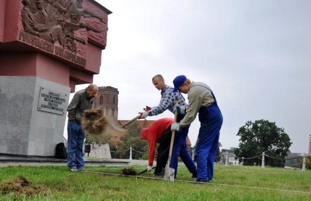 Góra Zamkowa w Gostyniu - do 20 września archeolodzy będą szukać fundamentów zamku.