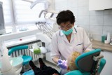 Dentysta w Katowicach - który jest najlepszy? Gdzie leczyć zęby? Zobacz LISTĘ katowickich Orłów Stomatologii!