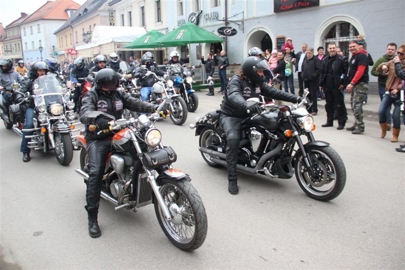 Hasło „Motocykliści Dzieciom”, rozpoczynającego się 2...