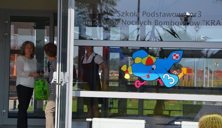 Uczniowie Szkoły Podstawowej nr 3 w Malborku rozpoczeli rok szkolny w nowym budynku [ZDJĘCIA]
