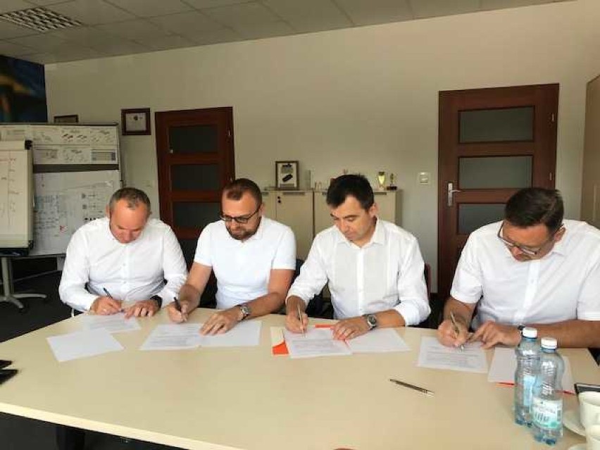 Ratusz podpisał list intencyjny z Sitechem. Dodatkowe 200 miejsc pracy ma powstać w nowej hali