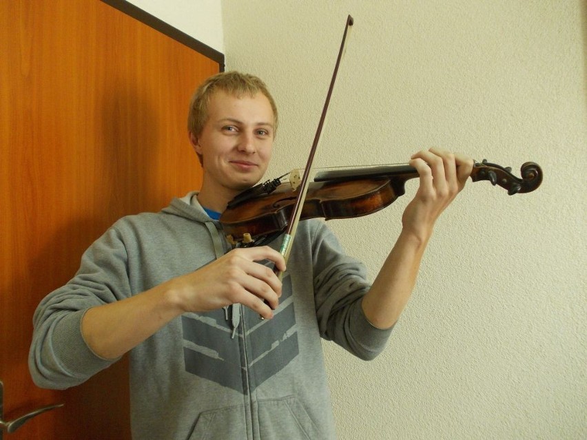 Jacek Stawowczyk skrzypce znalazł na strychu u dziadka