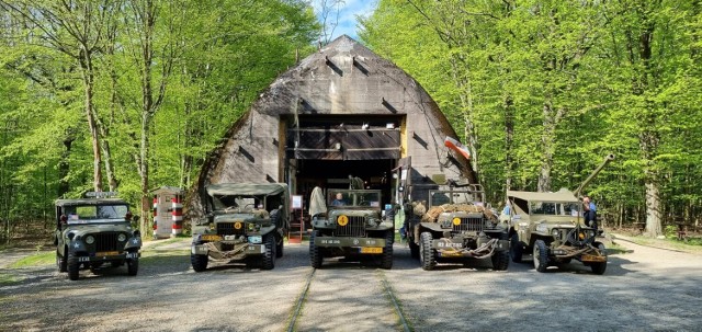 1 lipca do Konewki przybywa grupa pasjonatów wojskowych Polish Driver Division, którzy przyprowadzą ze sobą swoje unikatowe, amerykańskie, wojskowe pojazdy