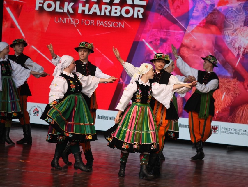 Trwa XXVI Międzynarodowy Festiwal Tańca Folk Harbor w...
