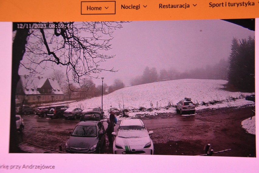 Pierwszy śnieg spadł też przy Andrzejówce