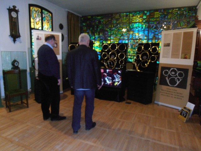 W sobotę 4 marca w Sali Witrażowej Muzeum Ziemi Lubuskiej odbył się koncert uczestników warsztatów waltorniowych. Można było też obejrzeć wystawę instrumentów blaszanych i akcesoriów muzycznych.