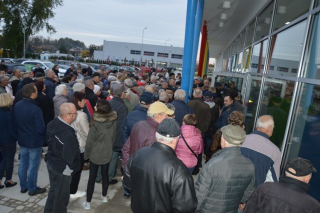 Mistrzostwa Polski na dystansach w Arenie Lodowej w Tomaszowie Maz.