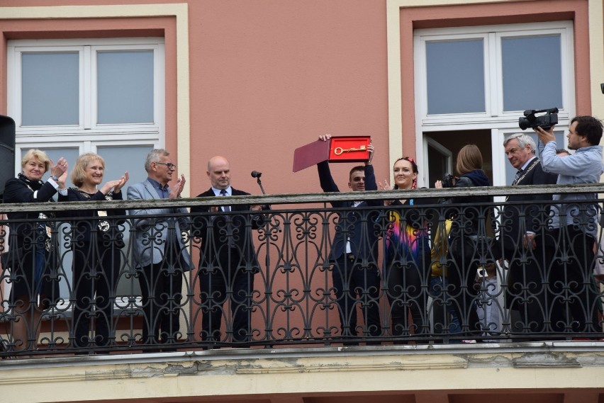 Korowód studencki w Częstochowie. Kominalia 2019 oficjalnie...