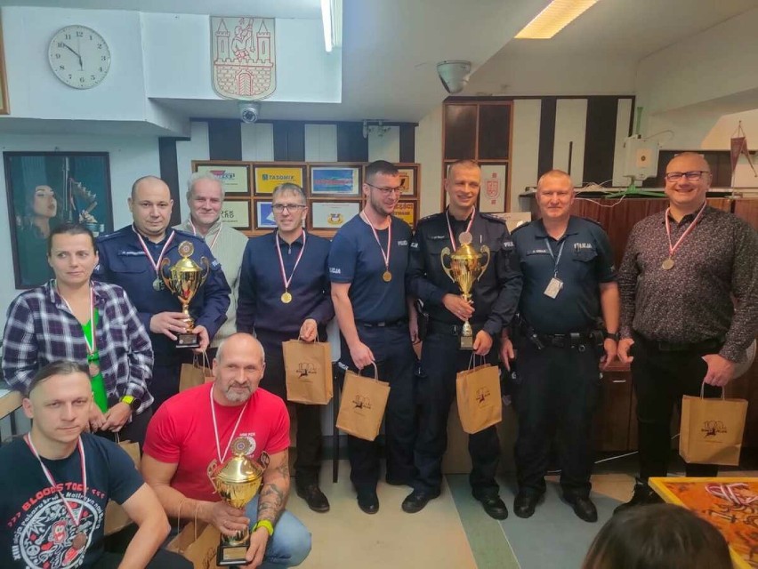 XVII Turniej Strzelecki o Puchar Przewodniczącego Rejonowej Rady Honorowych Dawców Krwi PCK w Kaliszu. ZDJĘCIA