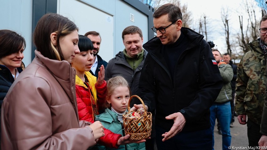 Premier Mateusz Morawiecki we Lwowie: Nie możemy zostawić naszych ukraińskich sąsiadów w osamotnieniu [WIDEO]
