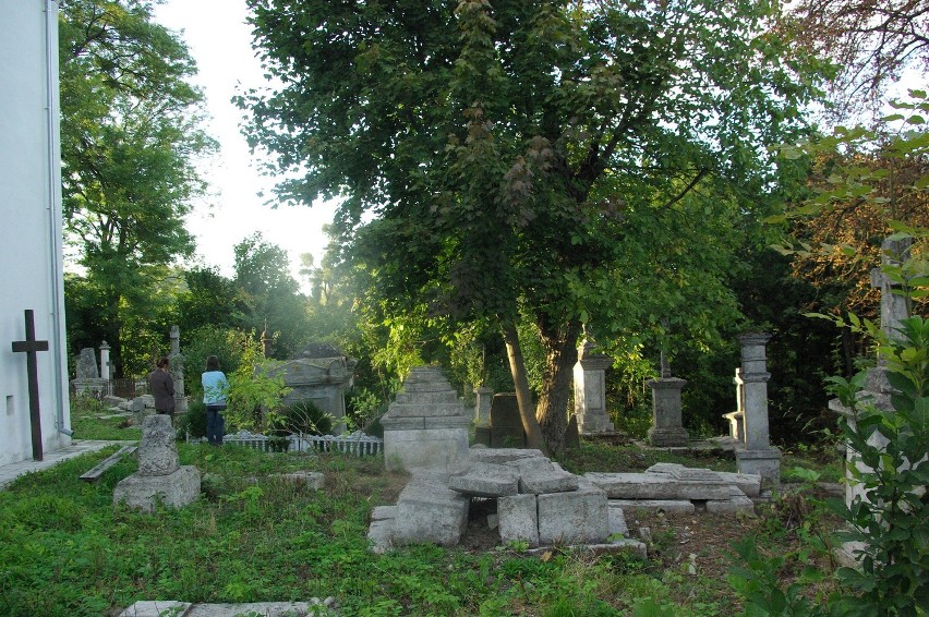 Cmentarz bazyliański w Krzemieńcu
