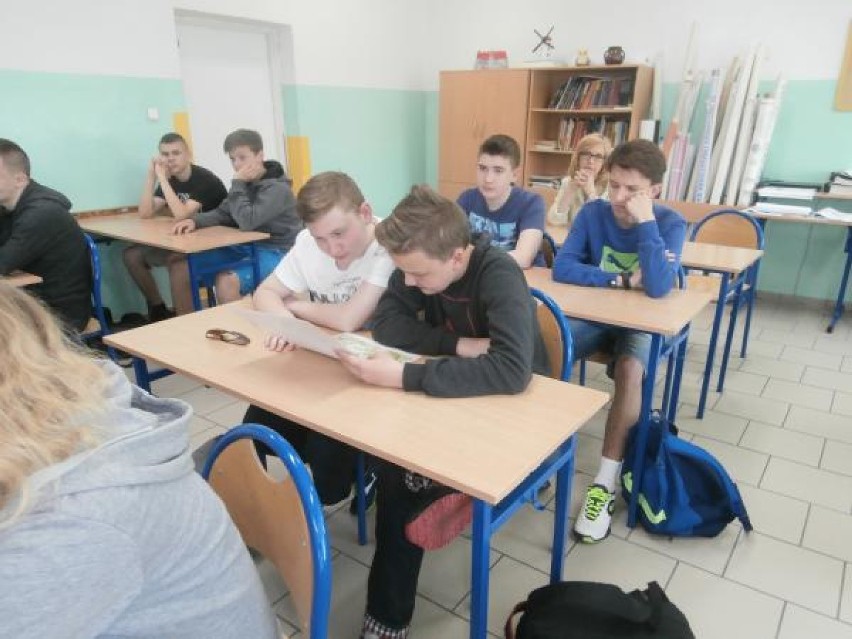 Strzegom: Gimnazjum nr 2 w Strzegomiu realizuje projekt historyczny "Martyrologia narodu"