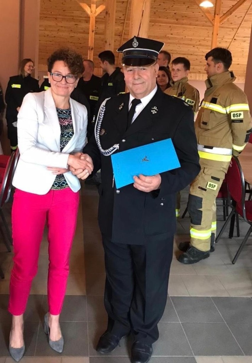 Władze Sopotu dziękują strażakom ze Schodna za opiekę nad chorymi na koronawirusa mieszkańcami kurortu i przekazują środki na zakup sprzętu