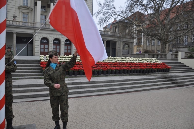 Poznań: Kwiatowy Dzień Flagi [ZDJĘCIA, WIDEO]