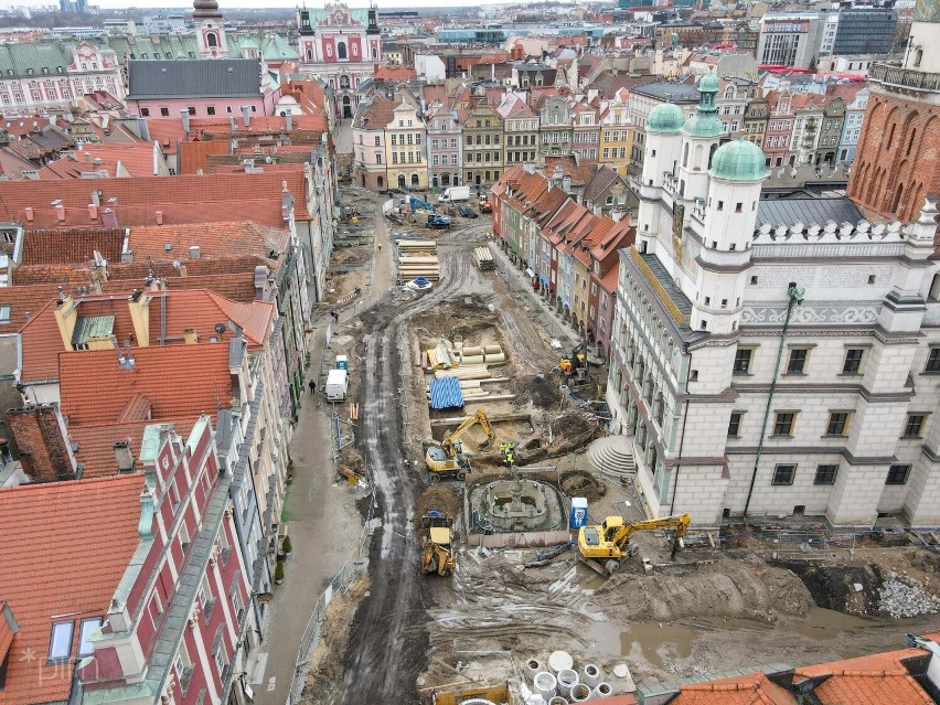 Tak wyglądają postępy inwestycji na Starym Rynku w Poznaniu....