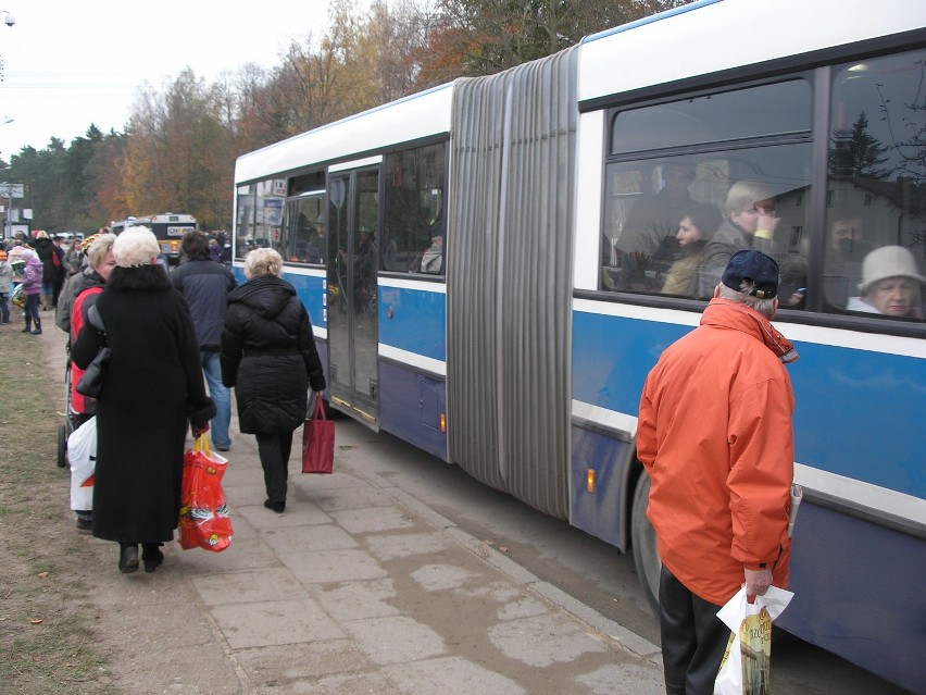 1 listopada 2012 na cmentarzu w Wejherowie w naszym obiektywie