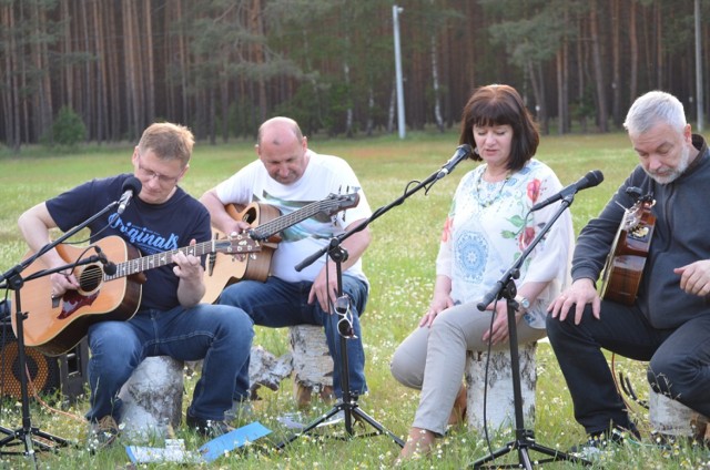 Na grochowicką polanę zaproszono zespół „U studni". Ich koncert będzie można obejrzeć na stronie Facebooka Stachuriada Grocchowice 27 czerwca