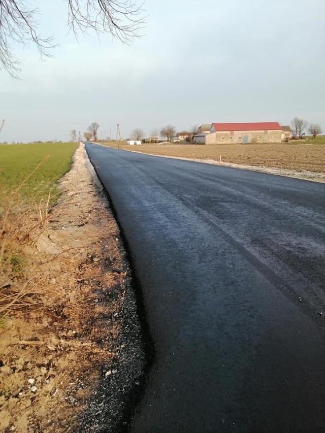 Trwają prace związane z przebudowa drogi gminnej Działyń—Rembiocha