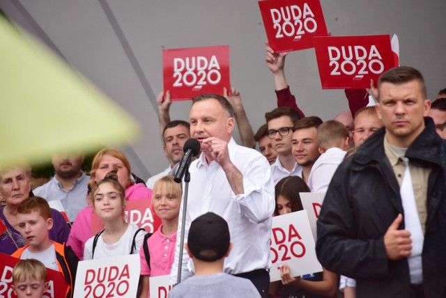 Prezydent Andrzej Duda spotkał się ze swoimi wyborcami na Placu Św. Jana Pawła II w Kwidzynie.