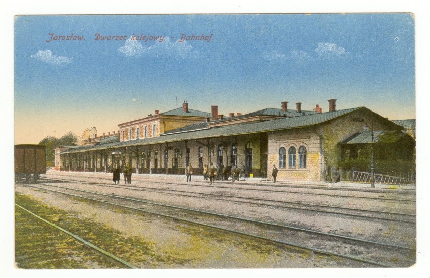 Dworzec kolejowy w Jarosławiu.