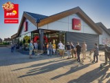 POLOmarket w Pucku otworzył drugi sklep (20.07.2022). Jest przy ul. Wojska Polskiego (droga Puck - Żelistrzewo). Tak było na otwarciu | FOTO